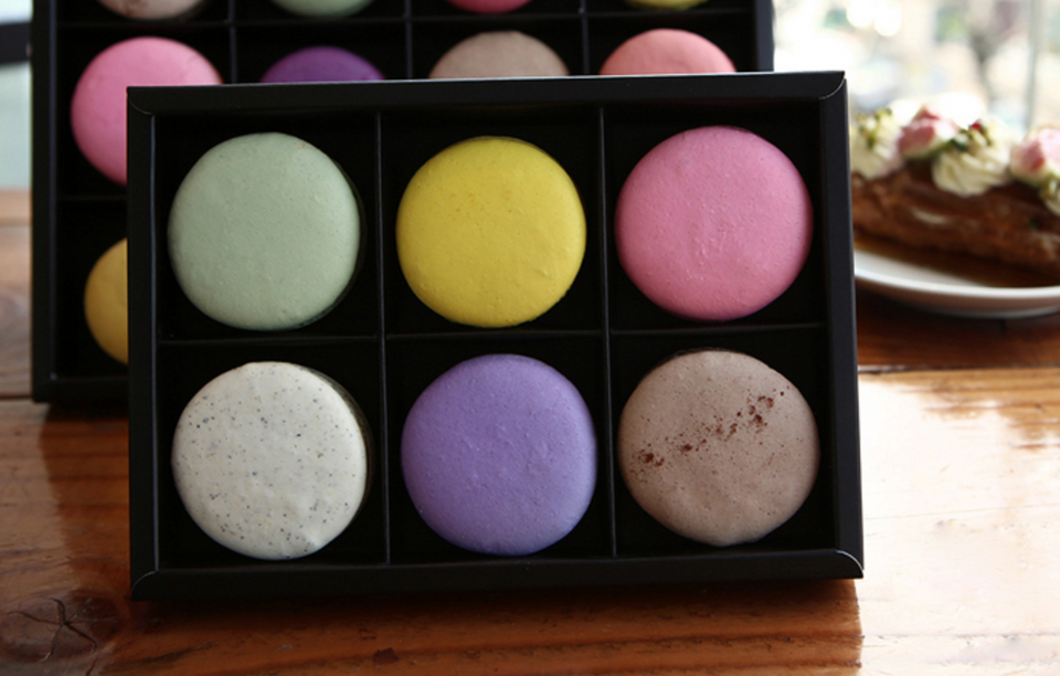 Macaron Box